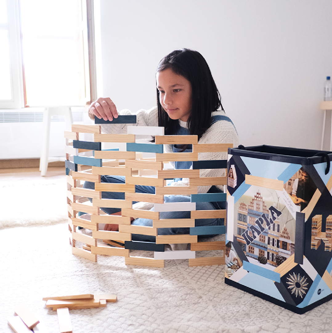 KAPLA Winter box : 200 Planks in 4 colours