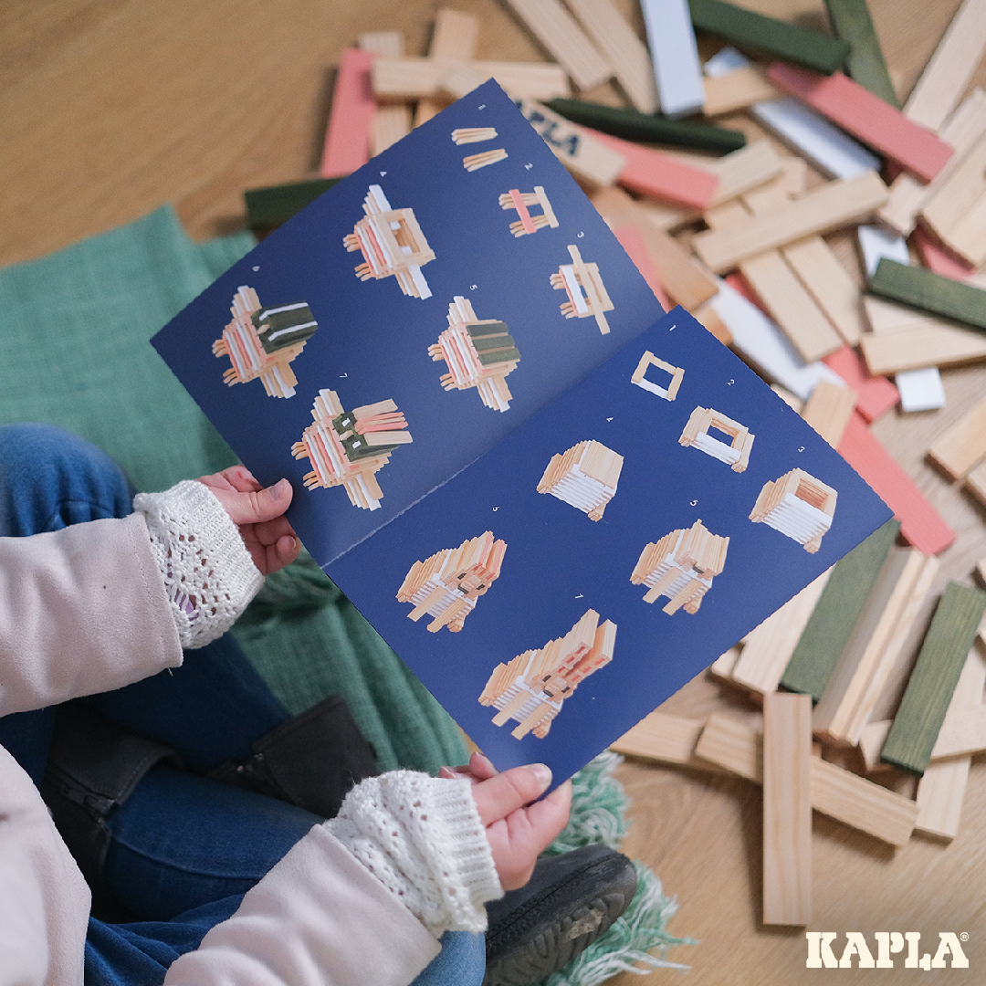 KAPLA Spring Box: 200 planks in 4 colours