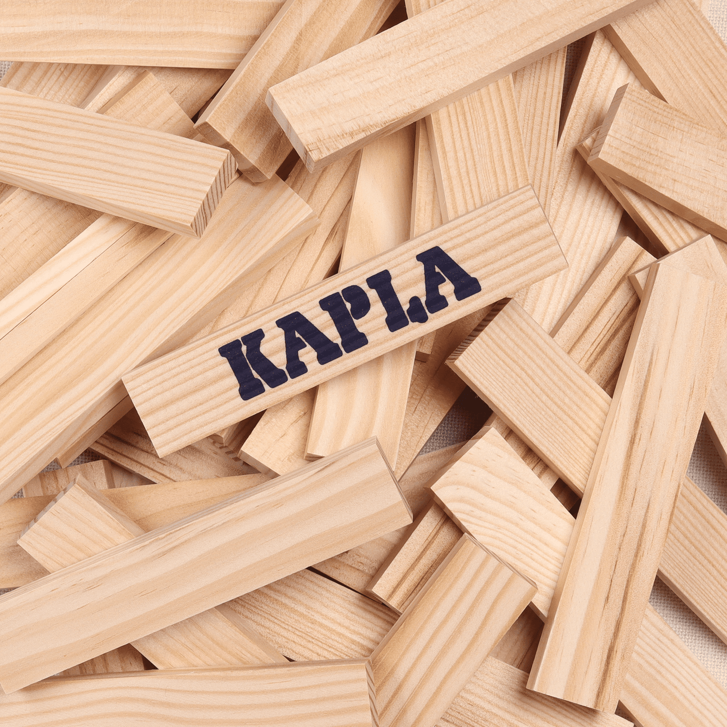 KAPLA 100 Case: 100 natural planks