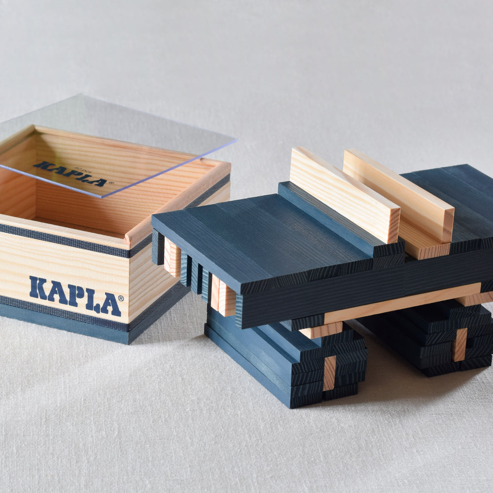 KAPLA 40 Squares: 40 dark blue planks