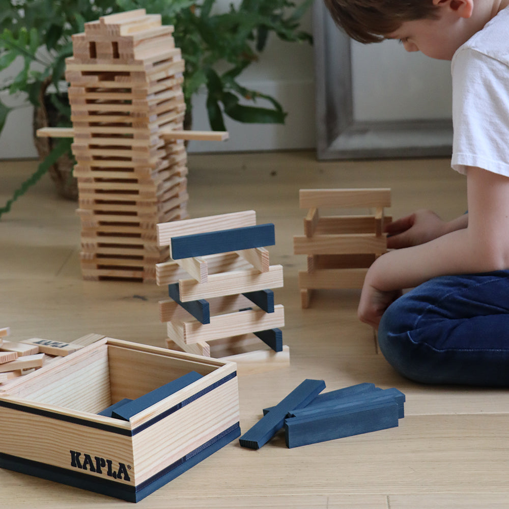 KAPLA 40 Squares: 40 dark blue planks