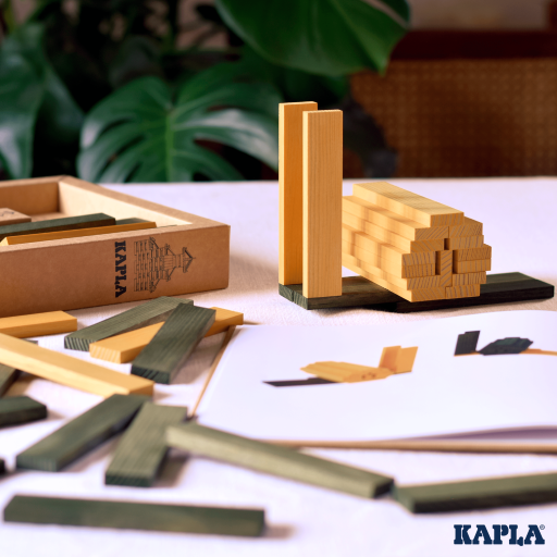 KAPLA Book and Colours Set: green + yellow